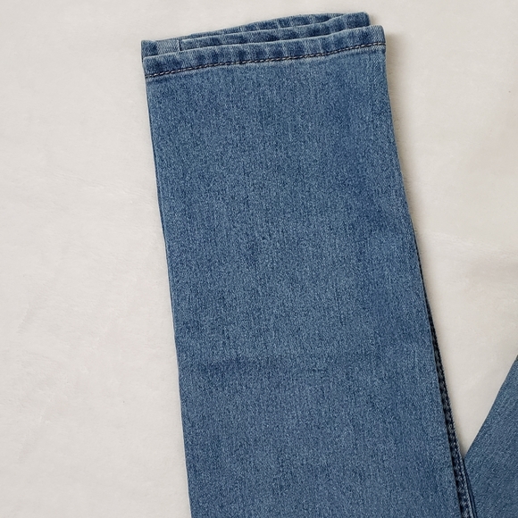 Denim Skinny Jeans - Picture 6 of 8